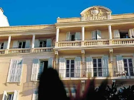 Готель Bleues Balmoral