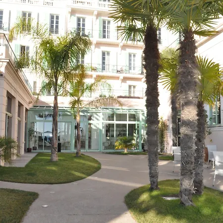 Bleues Balmoral 3*