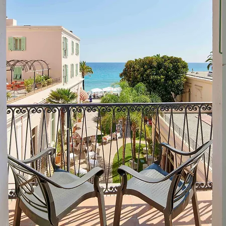 Bleues Balmoral מנטון