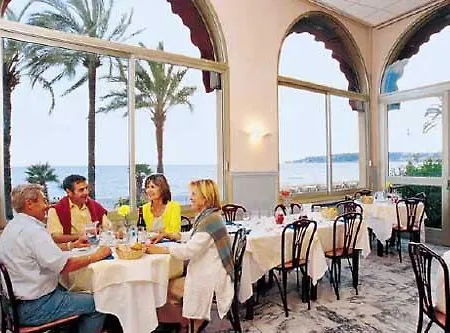 Bleues Balmoral Готель 3*