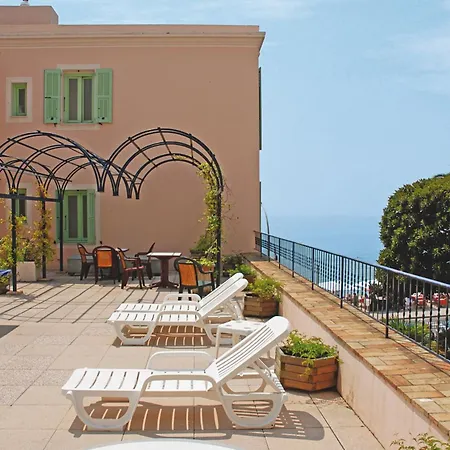 מלון Bleues Balmoral מנטון