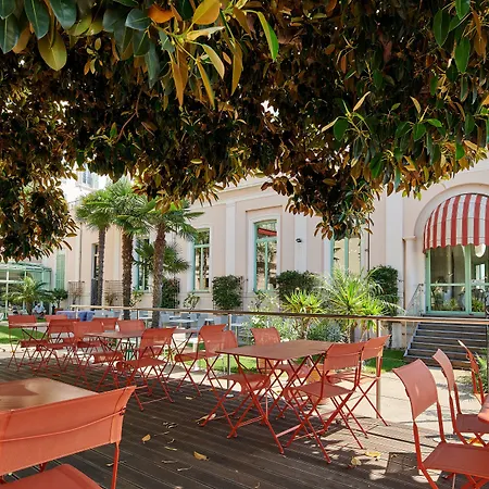 Bleues Balmoral Hotel Menton