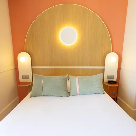 Bleues Balmoral Hotel 3*