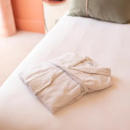 Bleues Balmoral Hotel