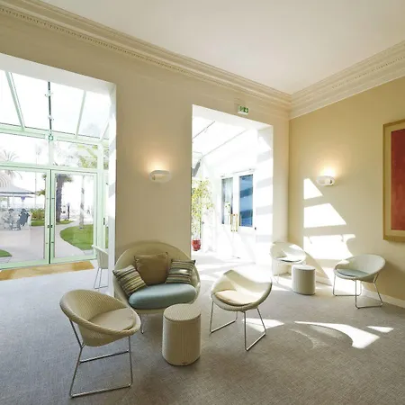 Bleues Balmoral 3* 멍똥