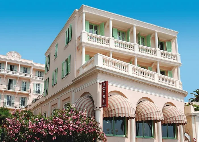 Bleues Balmoral Hotel 3*