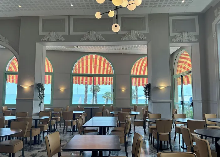 Bleues Balmoral Menton