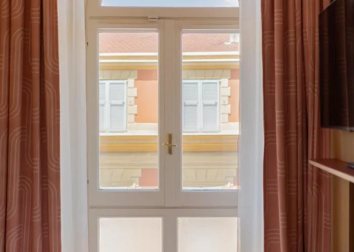 Hotel Bleues Balmoral 3*