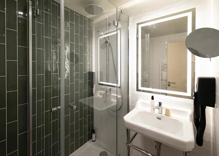 Hotel Bleues Balmoral Menton