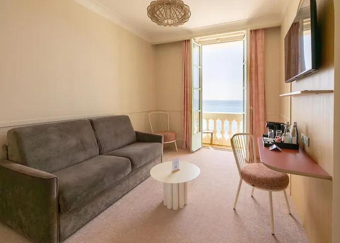 Bleues Balmoral 3* Menton