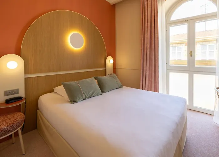 Bleues Balmoral Szálloda 3*