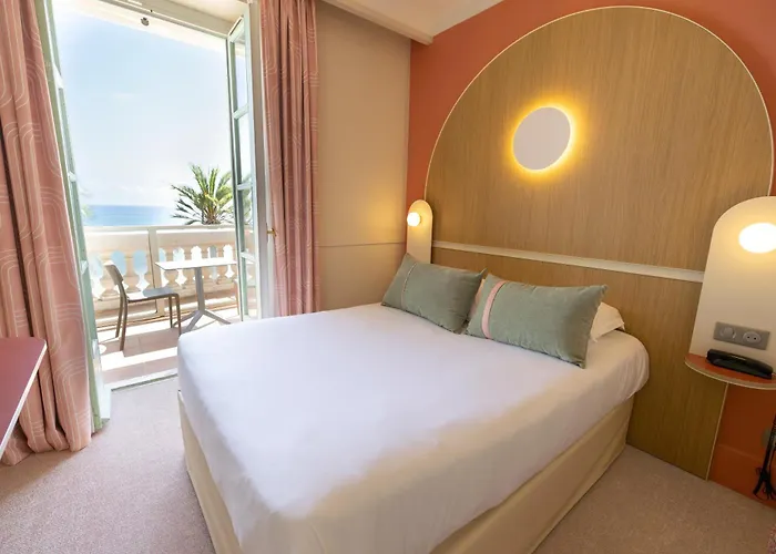 Bleues Balmoral 3* Menton