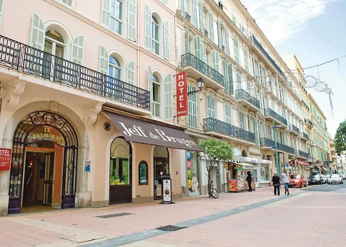 Szálloda Bleues Balmoral 3*