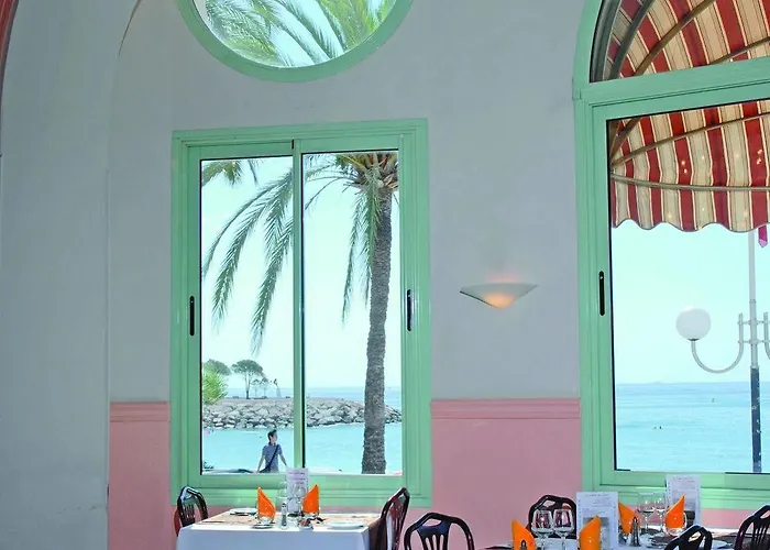 Bleues Balmoral 3* Menton