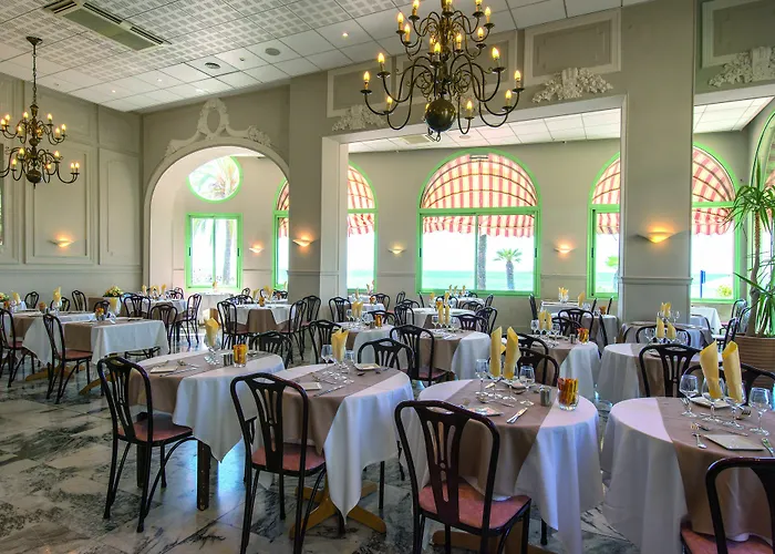 Szálloda Bleues Balmoral 3*